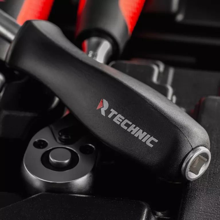 Набор ручных инструментов RUNTEC TECHNIC 121 предмет 1/2", 1/4" Набор ручных инструментов RUNTEC TECHNIC 121 предмет 1/2", 1/4"